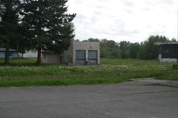 Auto Hobby Shop building (428), across street from motor pool